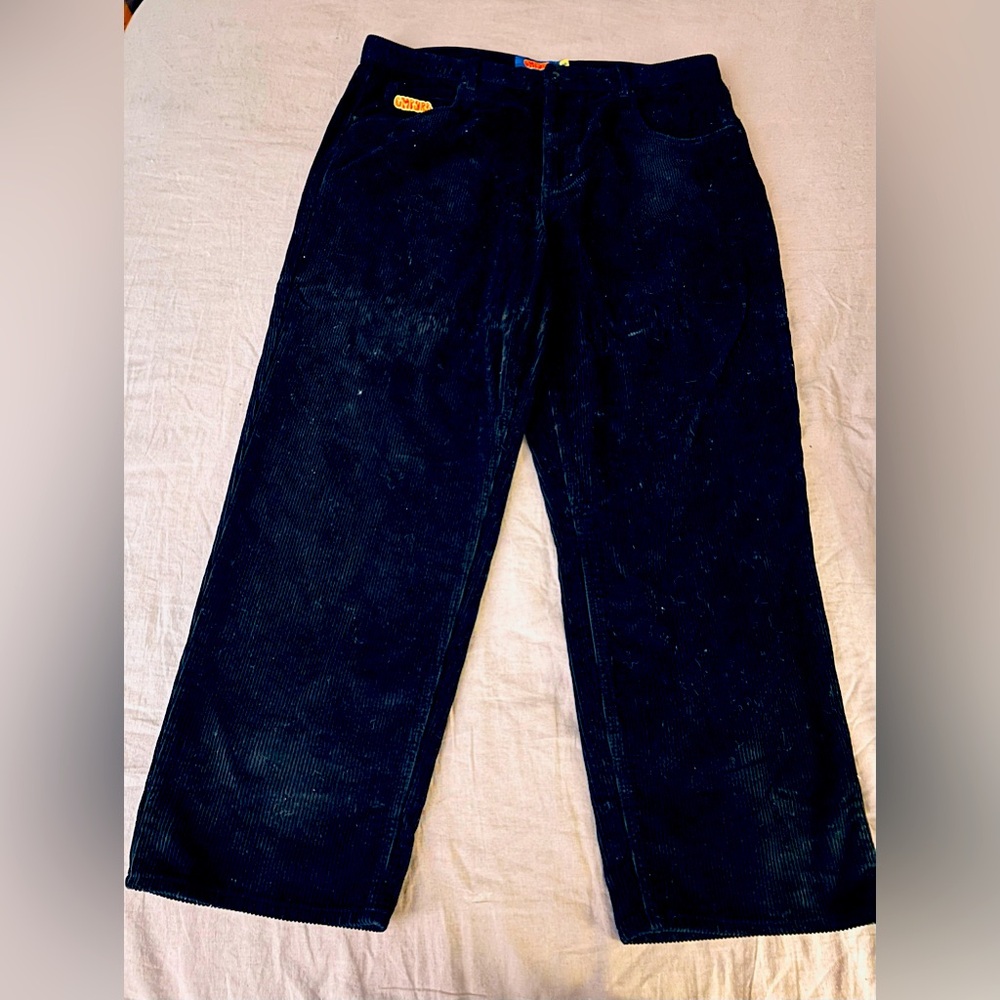 Empyre Loose Fit Black Corduroy Skate Pants
Size 40